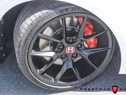 Used 2025 Honda Civic Type R image 13
