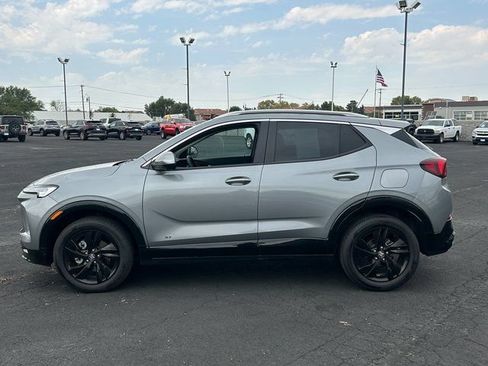 Used 2025 Buick Encore GX Sport Touring w/ Advanced Technology Package AWD/4WD image 7