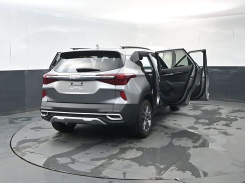 Used 2023 Kia Seltos S image 26