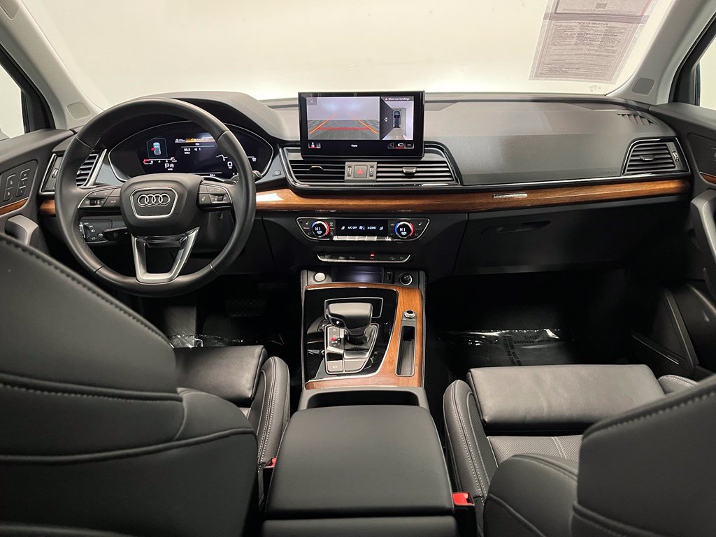 Used 2023 Audi Q5 2.0T Premium Plus w/ Premium Plus Package AWD/4WD image 17