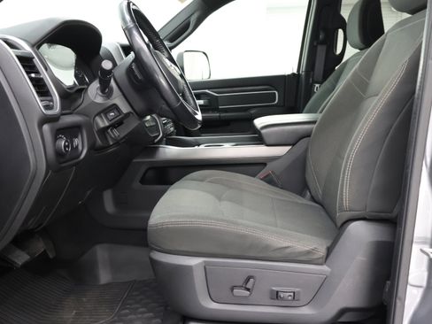Used 2022 RAM 2500 Big Horn w/ Night Edition AWD/4WD image 8