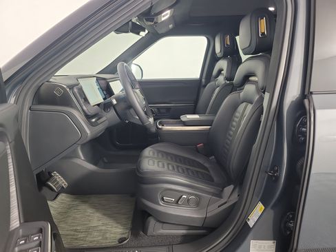Used 2024 Rivian R1S Adventure Dual AWD/4WD image 20
