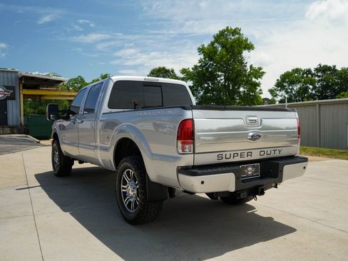 Used 2015 Ford F350 Platinum w/ Snow Plow Prep Package AWD/4WD image 4
