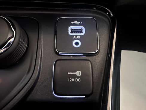 Used 2021 Jeep Compass Limited image 47