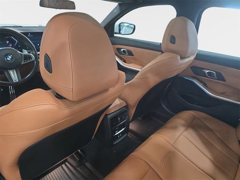 Used 2024 BMW 330i Sedan w/ M Sport Package image 13