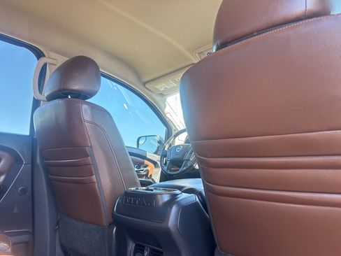 Used 2017 Nissan Titan Platinum Reserve image 23