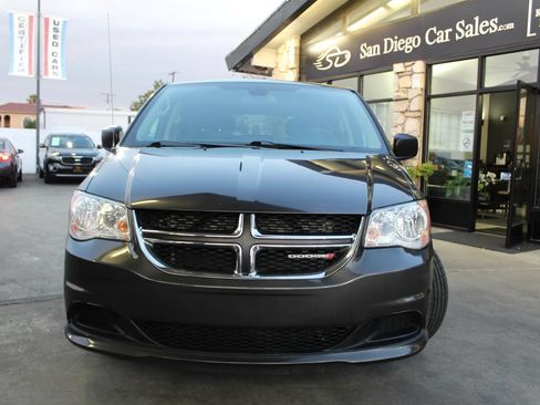 Used 2019 Dodge Grand Caravan SE FWD image 8