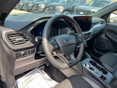Certified 2024 Ford Escape ST-Line w/ Tech Pack #1 AWD/4WD image 6
