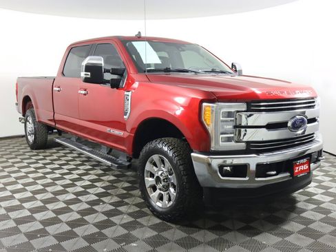Used 2019 Ford F350 Lariat w/ Lariat Ultimate Package image 6