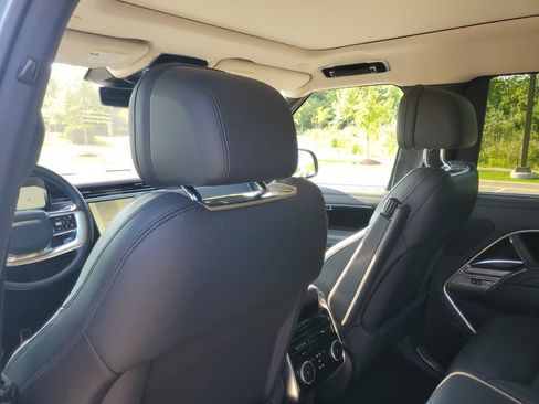 Used 2023 Land Rover Range Rover SE AWD/4WD image 28