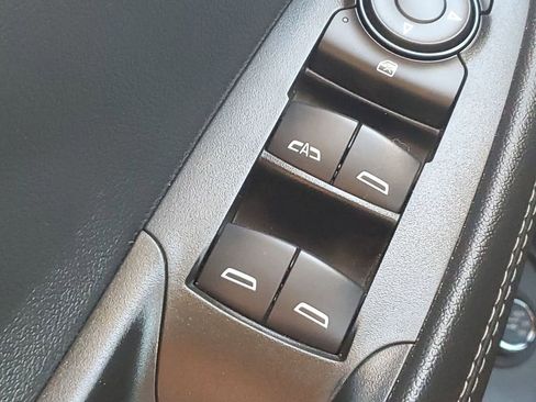 Used 2022 Buick Encore GX Essence w/ Advanced Technology Package image 35