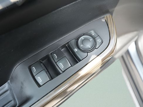 Used 2019 GMC Acadia SLE FWD image 22