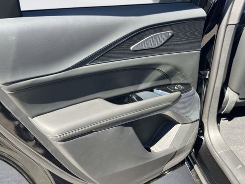 New 2026 Cadillac Lyriq V AWD/4WD image 27