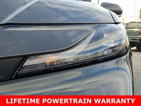 Used 2025 Toyota Camry LE image 9