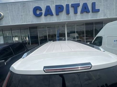 Used 2020 Cadillac Escalade ESV Luxury w/ LPO, Radiant Package AWD/4WD image 26