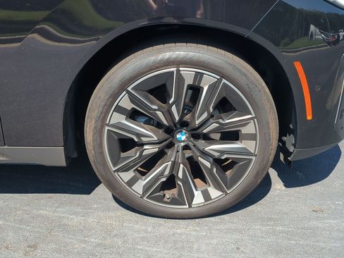 Certified 2025 BMW X3 xDrive30i w/ Premium Package AWD/4WD image 12