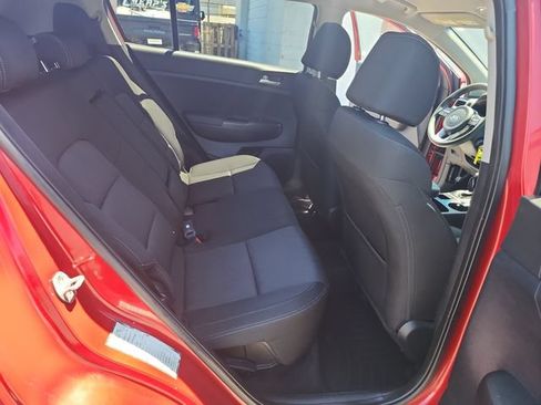 Used 2021 Kia Sportage LX AWD/4WD image 36