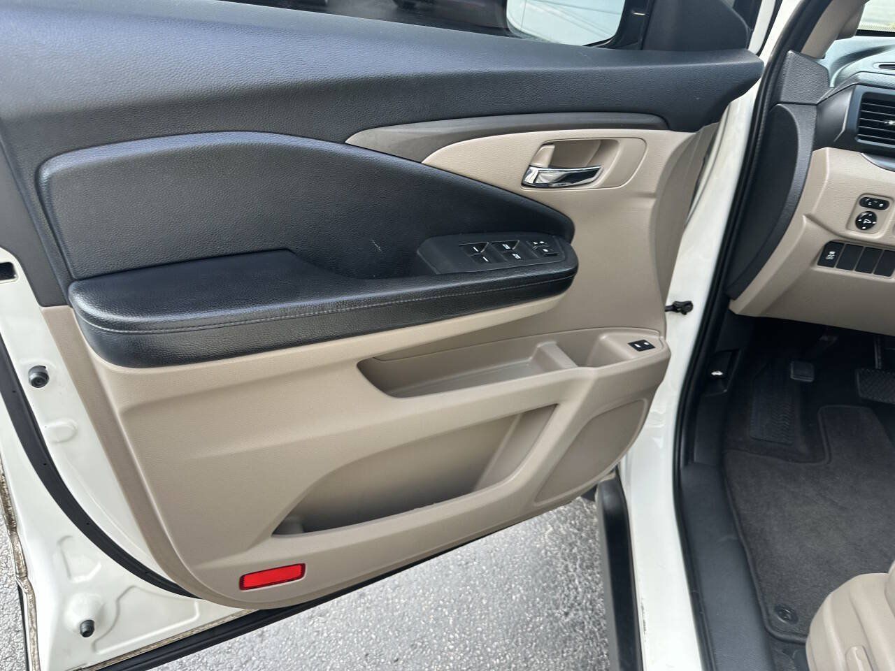 Used 2016 Honda Pilot EX-L image 22