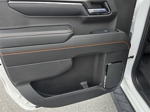 Used 2023 GMC Sierra 1500 AT4 w/ AT4 Premium Package image 15