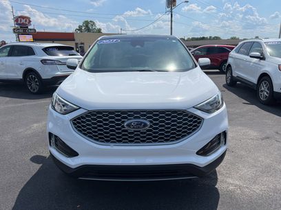 Used 2023 Ford Edge SEL w/ Convenience Package