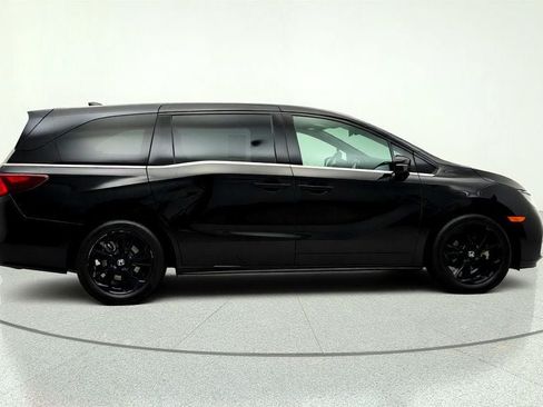 Used 2023 Honda Odyssey Sport image 4