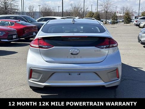 Used 2022 Hyundai Ioniq SE image 3