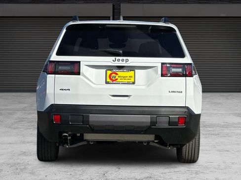 New 2026 Jeep Cherokee Laredo image 5