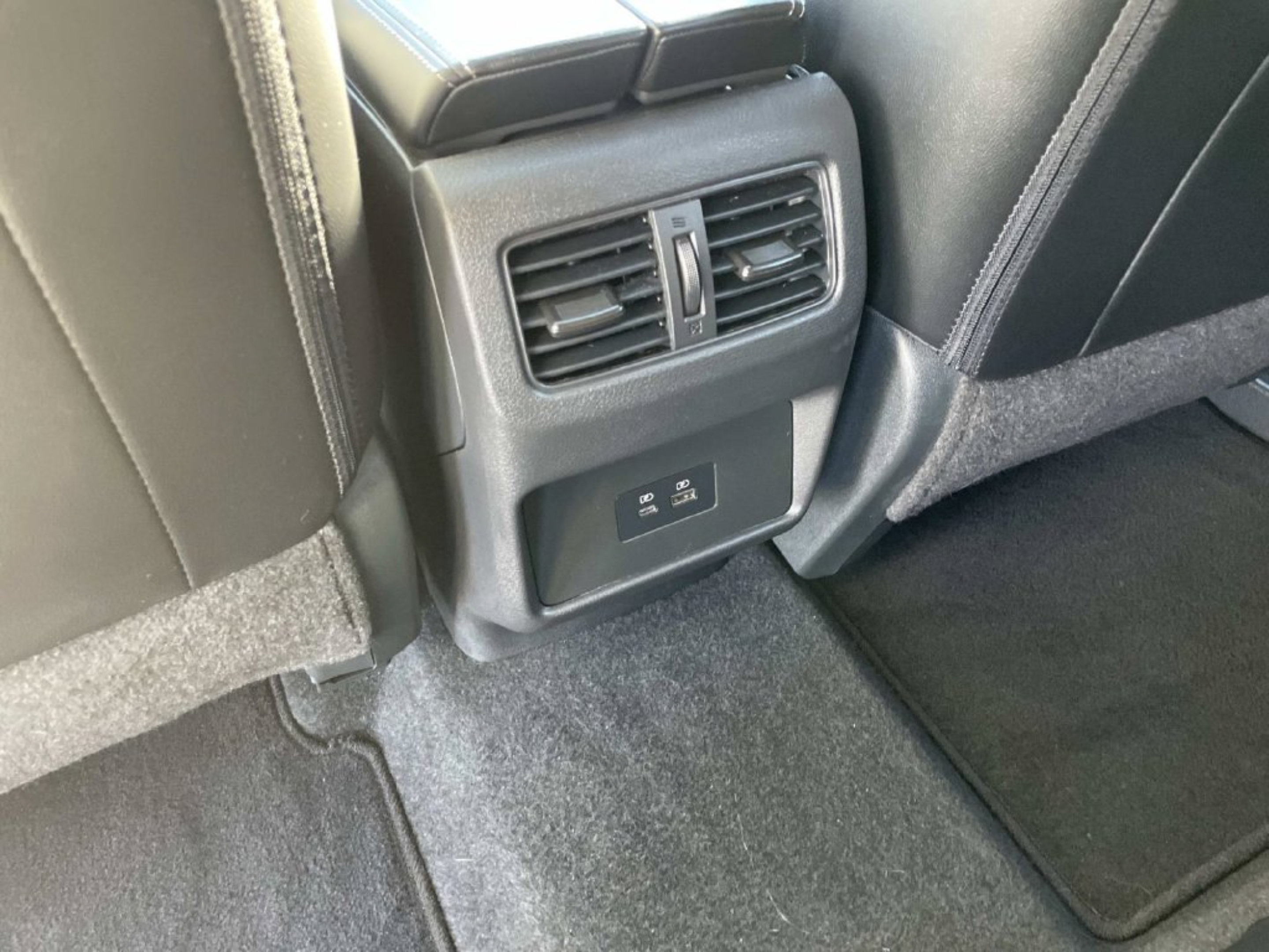 Used 2023 Nissan Rogue SL FWD image 11