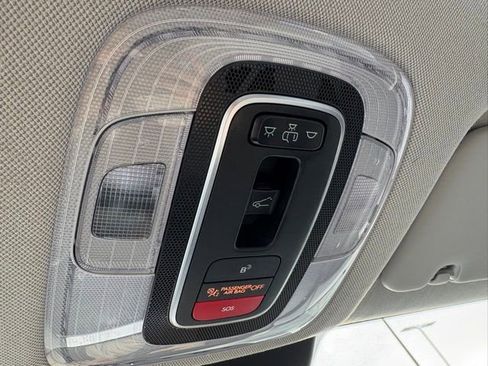 Used 2024 Hyundai Elantra Limited image 22