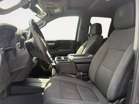 Used 2019 GMC Sierra 1500 SLE w/ SLE Value Package AWD/4WD image 9