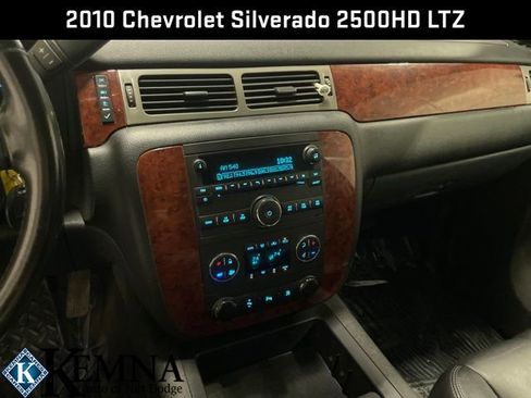Used 2010 Chevrolet Silverado 2500 LTZ w/ Convenience Package image 21