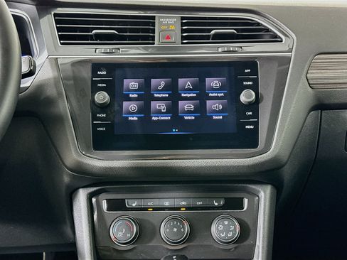 Used 2024 Volkswagen Tiguan Wolfsburg Edition FWD image 23