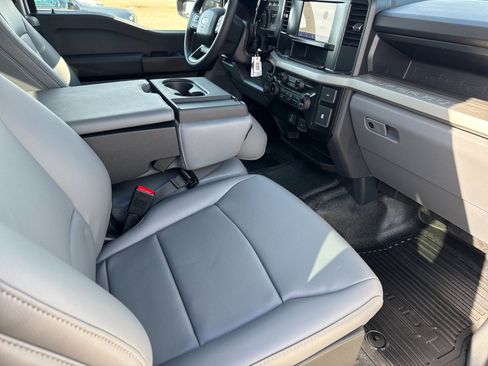 New 2025 Ford F350 XL w/ XL Chrome Package image 15