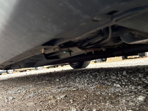 Used 2005 Ford Mustang Deluxe image 30