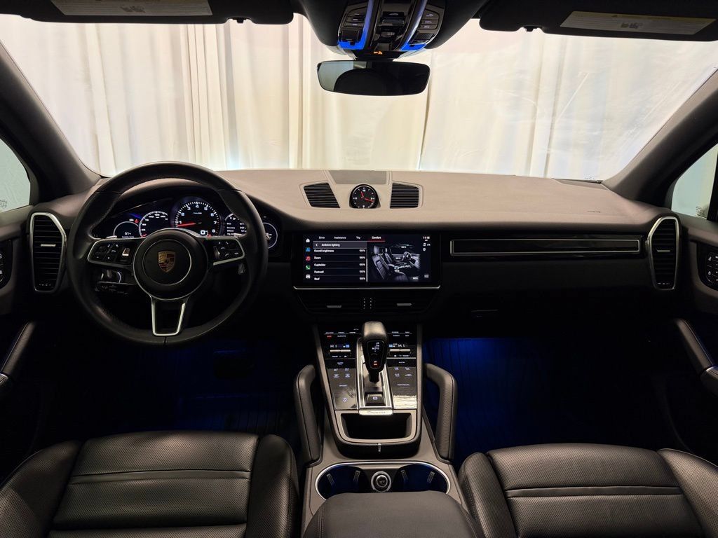 Certified 2023 Porsche Cayenne Platinum Edition AWD/4WD image 11