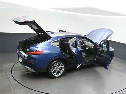 Certified 2025 BMW X4 xDrive30i image 47