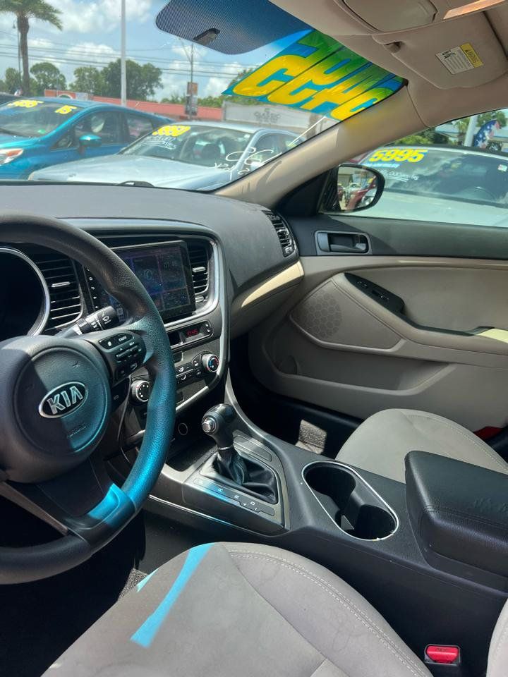 Used 2015 Kia Optima LX FWD image 9