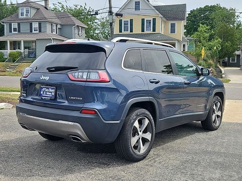 Used 2021 Jeep Cherokee Limited AWD/4WD image 7