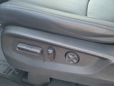 Used 2024 Honda Odyssey Touring image 17