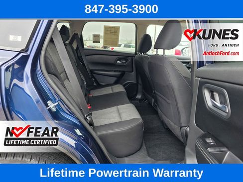 Used 2025 Nissan Rogue SV image 28