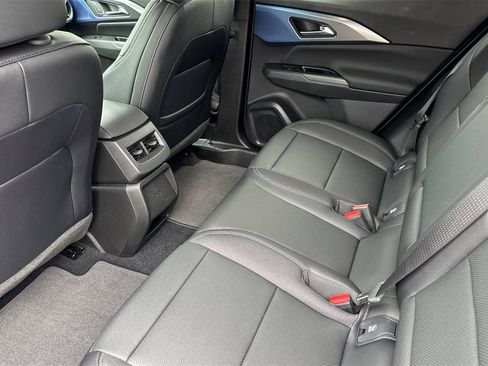 New 2026 Chevrolet Equinox EV LT image 12