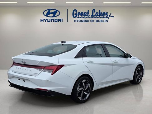 Used 2023 Hyundai Elantra Limited w/ Cargo Package image 5