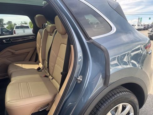 Used 2019 Porsche Cayenne S AWD/4WD image 19