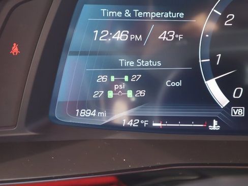 Used 2024 Chevrolet Corvette Stingray w/ Body-Color Dual Roof Package image 43