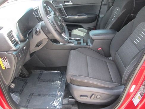 Used 2017 Kia Sportage LX w/ LX Popular Package AWD/4WD image 10