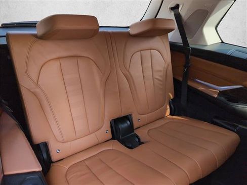 Used 2019 BMW X7 xDrive50i w/ Premium Package AWD/4WD image 27