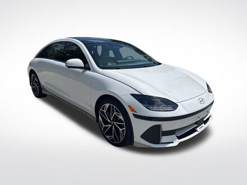 Used 2023 Hyundai Ioniq 6 Limited RWD image 3