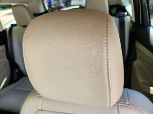 Used 2019 Ford Escape SEL AWD/4WD image 13