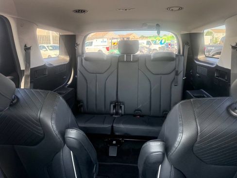 Used 2025 Hyundai Palisade SEL FWD image 26