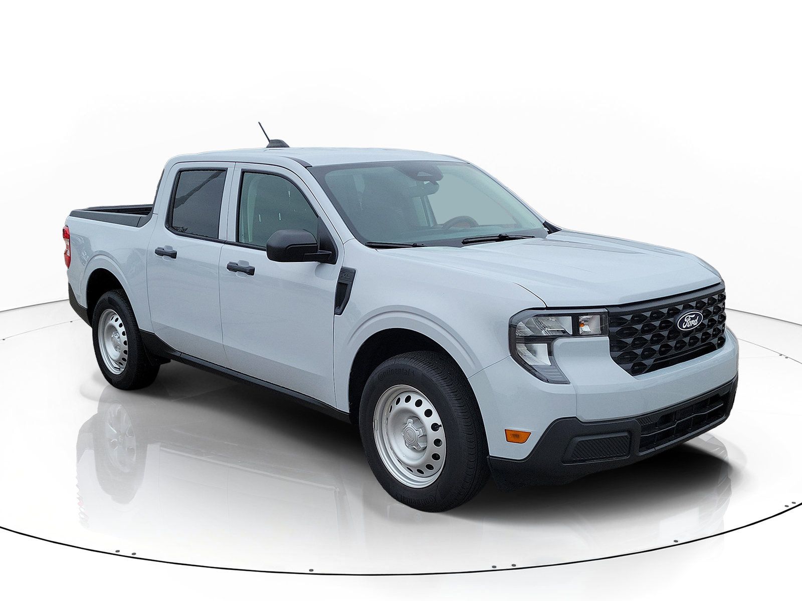 Used 2025 Ford Maverick XL w/ 4K Tow Package AWD/4WD image 2